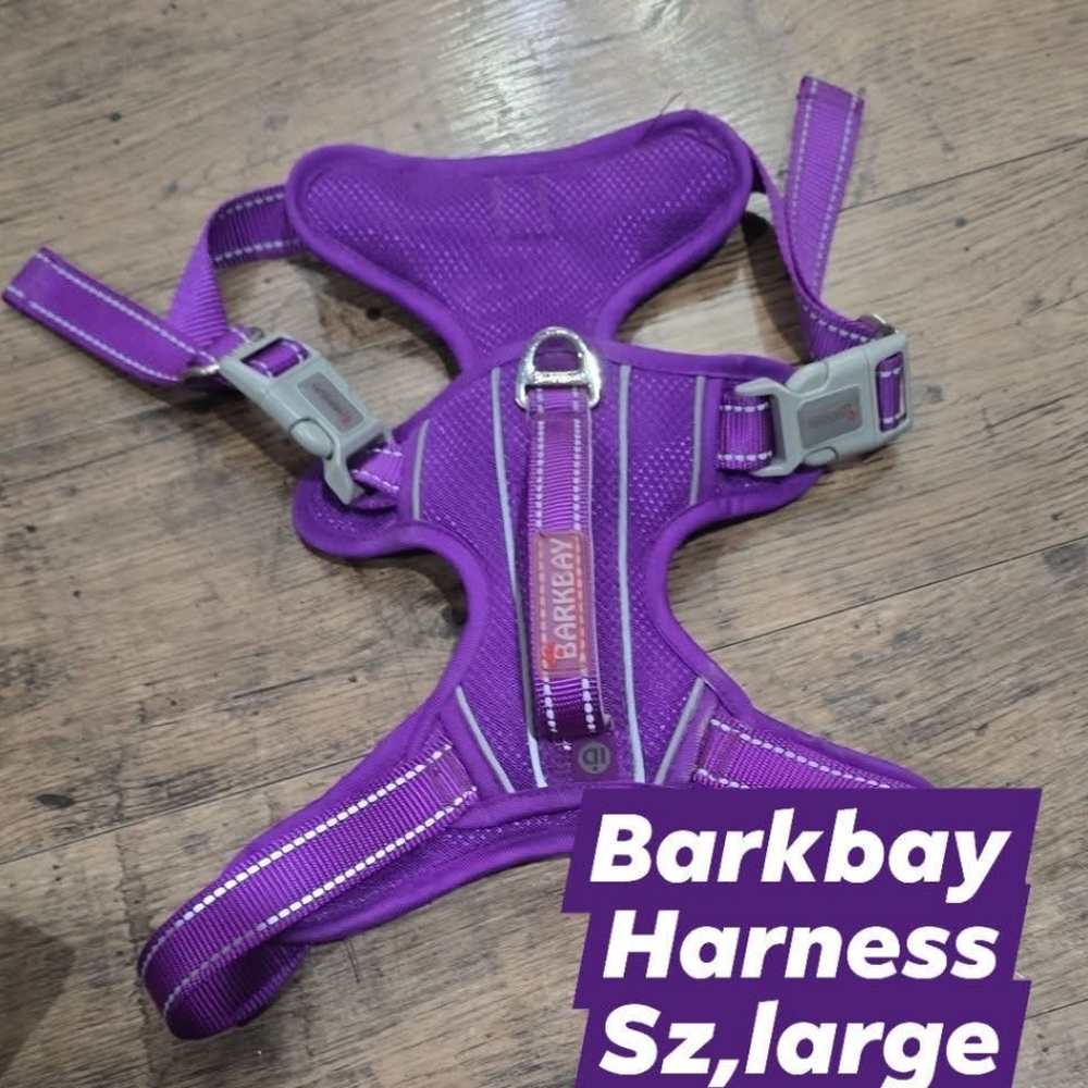 Barkley dog harness sz large Purple
